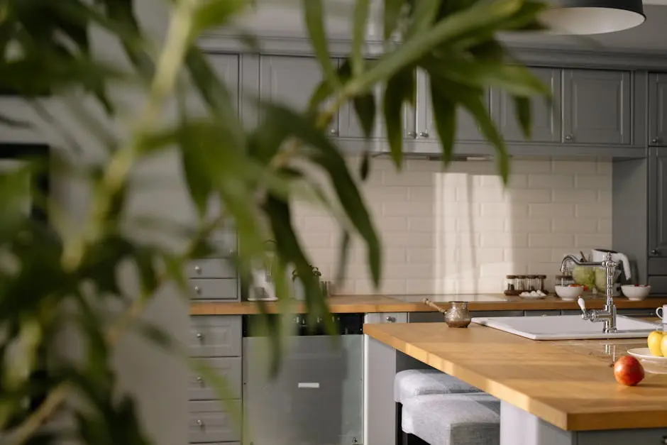 How to Coordinate Backsplash Tiles with Countertops and Cabinets?