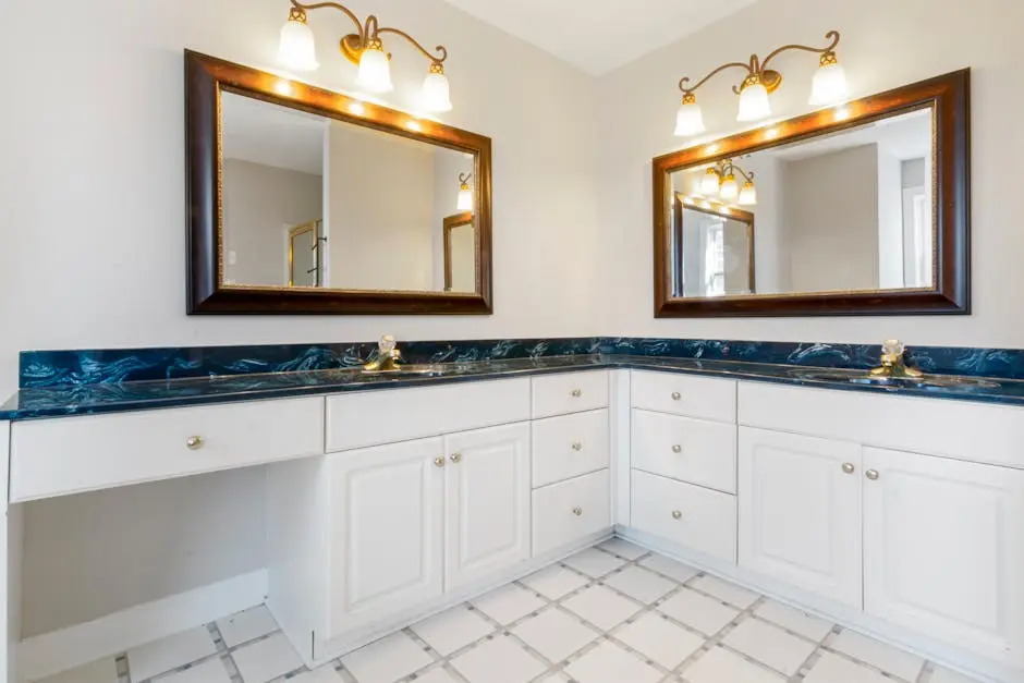 How to Select Vanity Mirrors to Enhance Your Bathroom’s Functionality