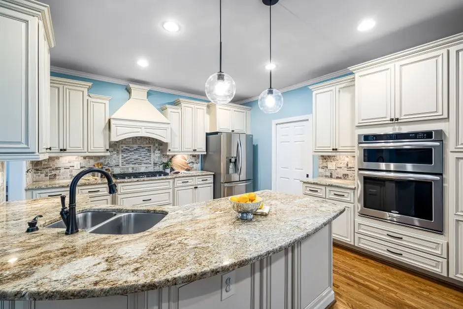 What Are the Latest Trends in Greenville Custom Cabinets?